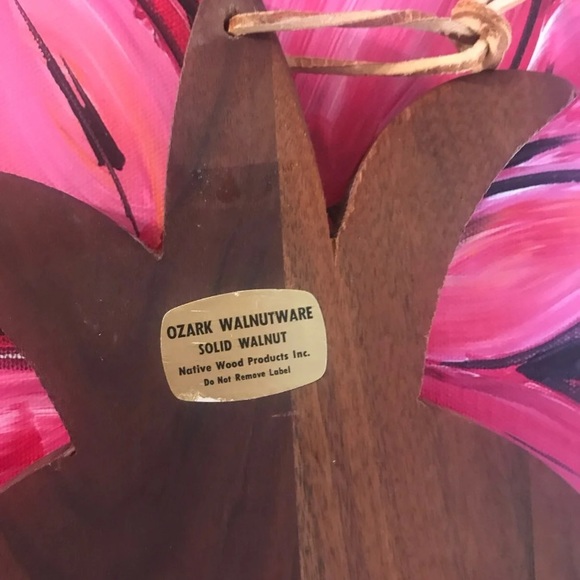 Ozark Walnut ware ware solid pineapple-collectible - Picture 2 of 12